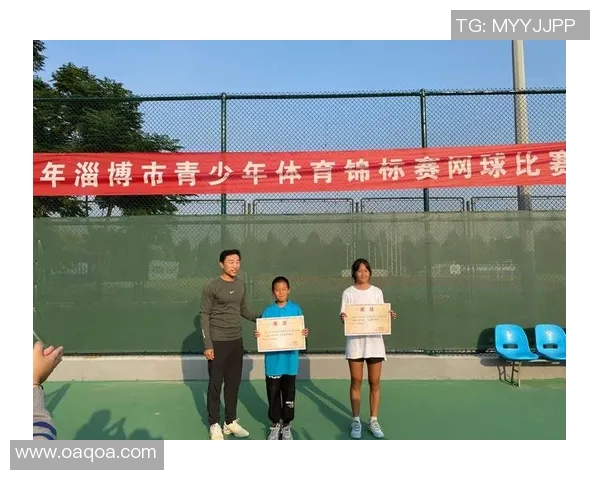 重庆网球队心理素质揭秘：网球巨献背后的心灵之旅